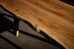 Baumtisch aus Massivholz Eiche in natürlicher Ausführung