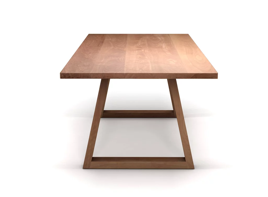 Massiver Esstisch in astreiner Qualität