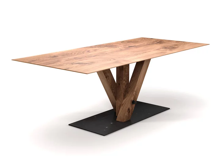 Eiche Tisch mit Schweizer Kante nach Maß Mittelfußgestell in Holz mit Bodenplatte Metall
