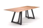 Holztisch aus Eiche mit Schweizer Kante 4cm und einem Stahl Tischgestell