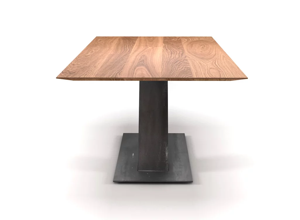 Moderner Esstisch nach Maß in Eiche astfrei