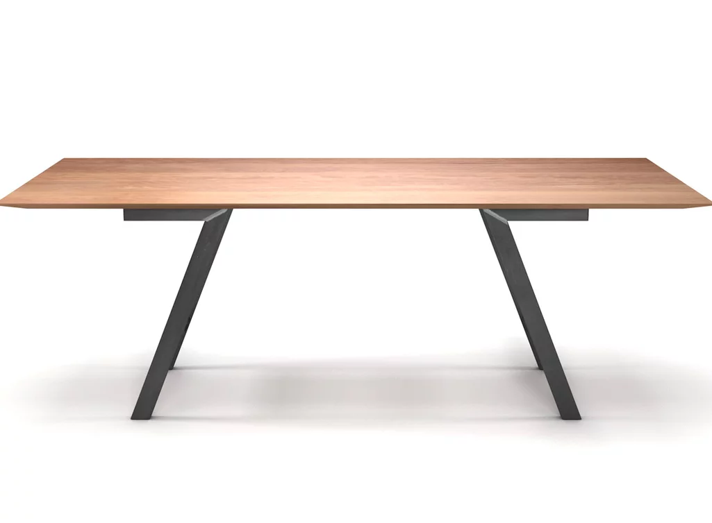 Esstisch in Buche massiv mit Schweizer Kante und Tischbeinen aus Stahl