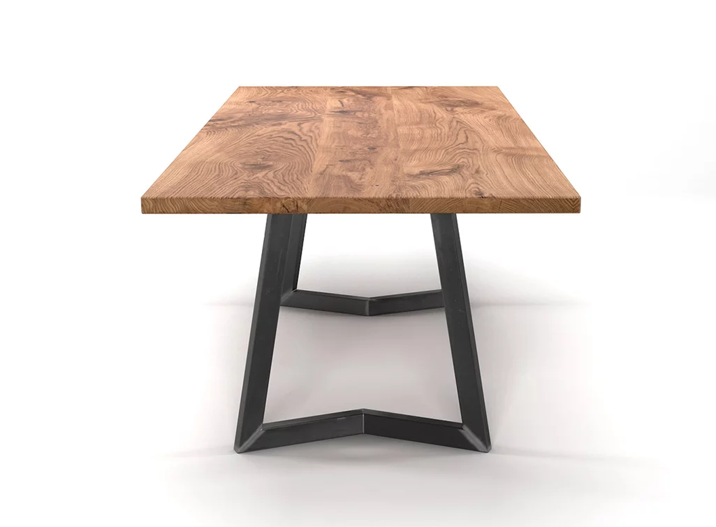 Massivholztisch aus Eiche mit Stahlkufen nach Maß gefertigt
