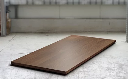 Nussbaum Tischplatte massiv nach Maß astfrei 4cm stark Nussbaum Tischplatte massiv nach Maß astfrei 4cm stark