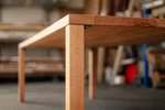 Massivholz Esstisch mit Buchenholz Tischbeine auf Gehrung verleimt