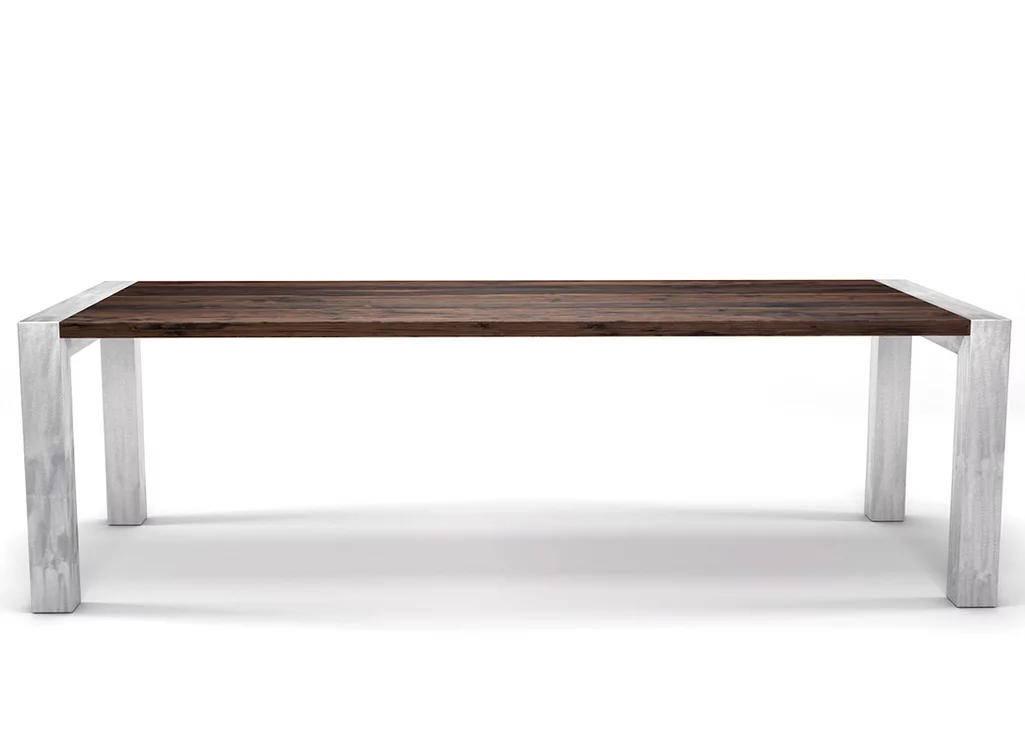 Esstisch nach Maß aus Massivholz Nussbaum mit Stahl Tischbeinen.