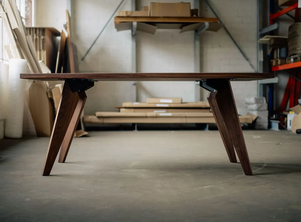 Moderner massivholz Esstisch aus Nussbaum Moderner massivholz Esstisch aus Nussbaum