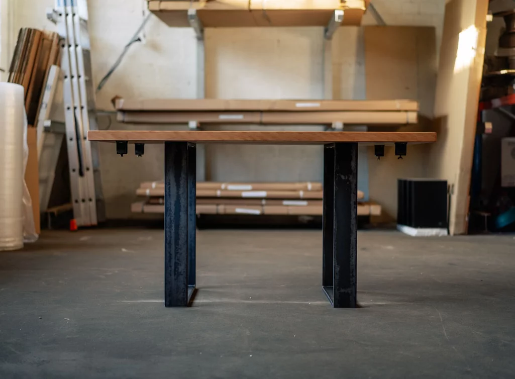 Maßtisch aus Buche mit Ansteckplatten