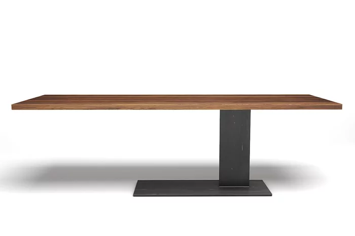 Nussbaum Tisch nach Maß mit einem Stahl Mittelfuß