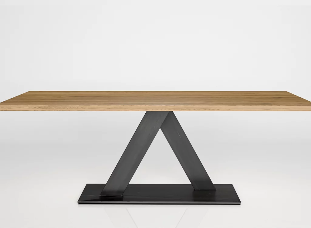 Esstisch Massivholz Eiche in astfreier Qualität nach Maß Esstisch Massivholz Eiche in astfreier Qualität nach Maß