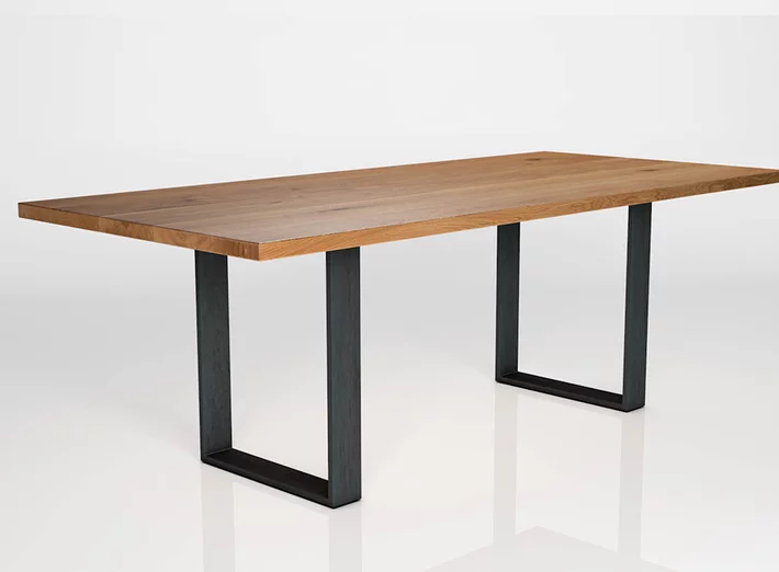 Eiche Holztisch mit Metallkufen nach deinem Maß gefertigt