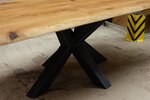 Doppel X Mittelfuß Tischgestell Esstisch mit Baumkante Massivholz Eiche