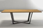 Untergestell Tisch X förmig mit selbsttragender Funktion und Eichenholztischplatte