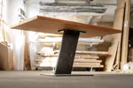 Unterseitenansicht Buche Esstisch mit einem Stahl Tischgestell nach Maß