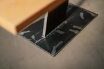 Buche Esstisch mit Z-förmigen Tischuntergestell aus Stahl auf Bodenplatte massiv