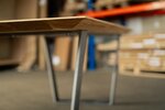 Massivholz Eiche Tisch mit Schweizer Kante gefertigt