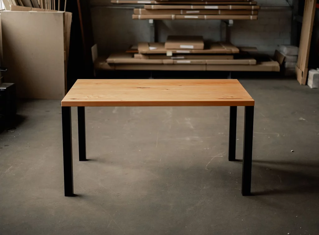 Esstisch in Kernbuche Massivholz nach deinem Maß gefertigt