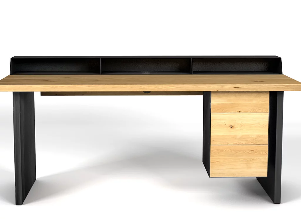 Design Schreibtisch aus Eiche mit Stahlwangen und verschiedenen Ausstattungen zur Auswahl.