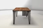 Nussbaum Schreibtisch edel mit konisch zulaufenden Stahlbeinen gefertigt