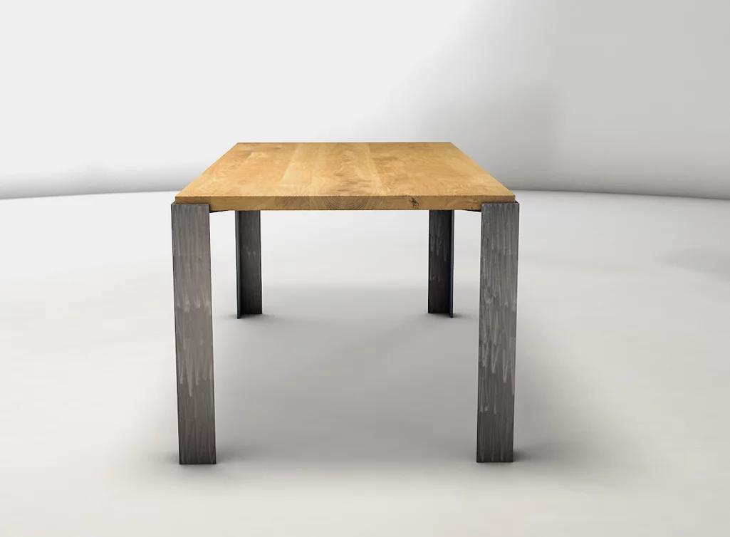 Massivholz Eiche Schreibtisch nach Maß mit massiven Stahlbeinen Massivholz Eiche Schreibtisch nach Maß mit massiven Stahlbeinen