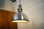 Stylische Fabriklampe Chrom im Industrial Style