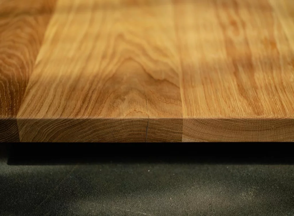 Astfreie Eichenholz Tischplatte mit Riss in Verlängerungsplatte im Sale