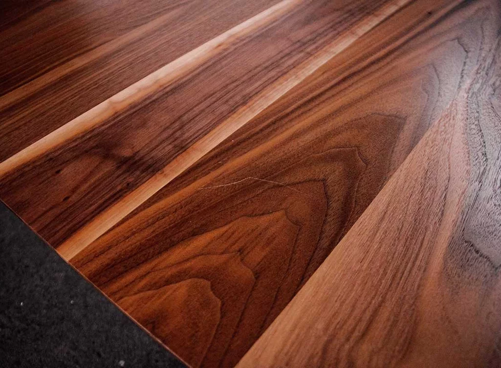 Nussbaum Tischplatte 200x90cm mit Facettenkante