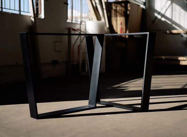 Stahlkufen Tischuntergestell trapezförmig in Schwarz Modell CSA630