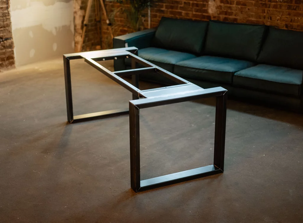 Rohstahl Tischuntergestell selbsttragend KLM3631 Rohstahl Tischuntergestell selbsttragend KLM3631