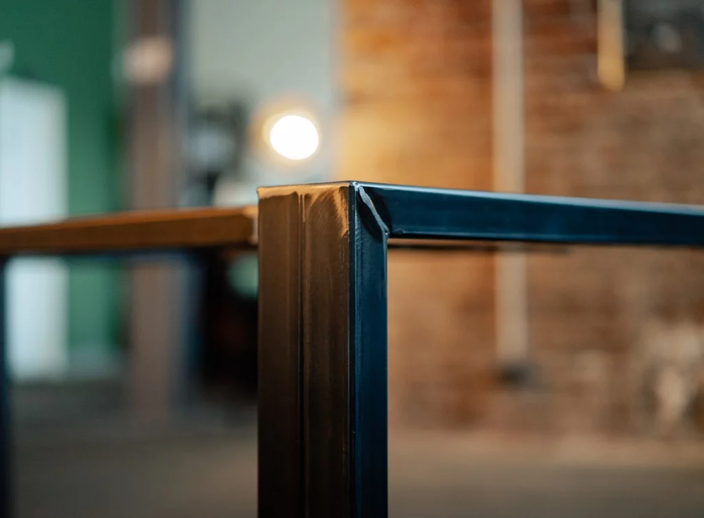 Nach Maß gefertigtes Tischuntergestell Rohstahl Nach Maß gefertigtes Tischuntergestell Rohstahl