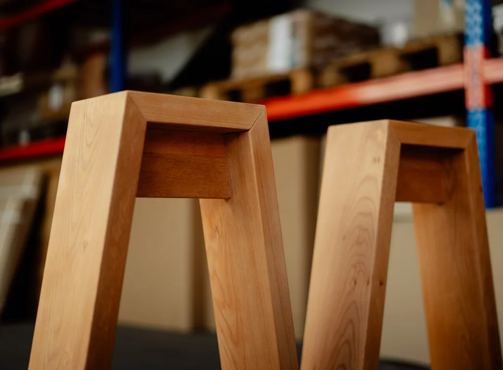 Massivholz Tischgestell aus Buchenholz nach deinen Maßen gefertigt. Massivholz Tischgestell aus Buchenholz nach deinen Maßen gefertigt.