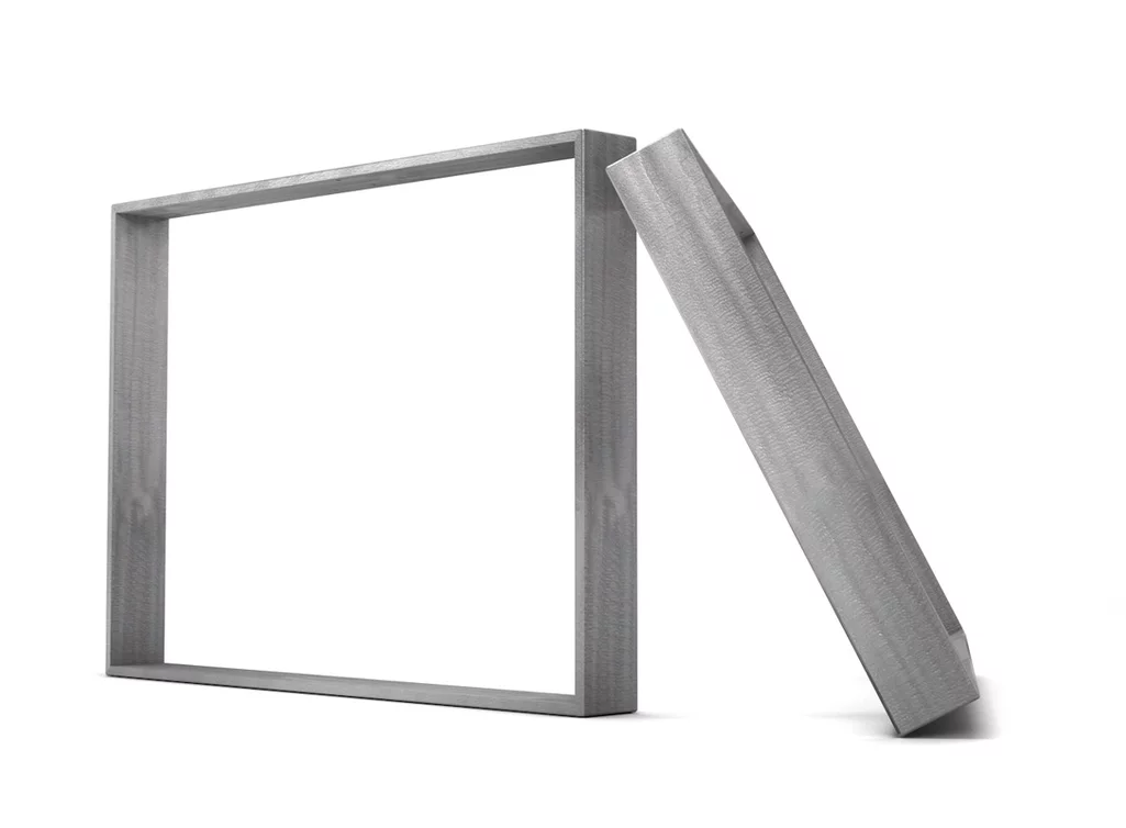 Tischgestell Metall nach Maß in einem filigranen Design gefertigt Tischgestell Metall nach Maß in einem filigranen Design gefertigt