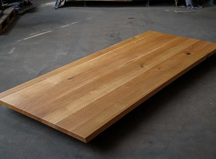 Baumkanten Tischplatte Eiche astig in 268x108cm