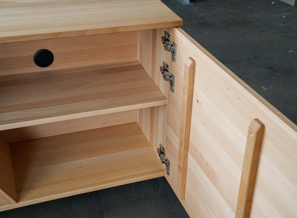 Buche Sideboard 190x40x60h cm weitgehend astfrei