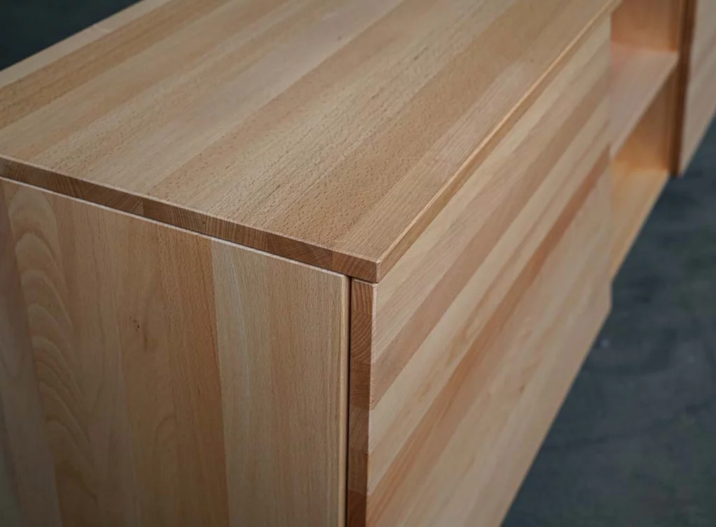 Buche Sideboard 190x40x60h cm weitgehend astfrei