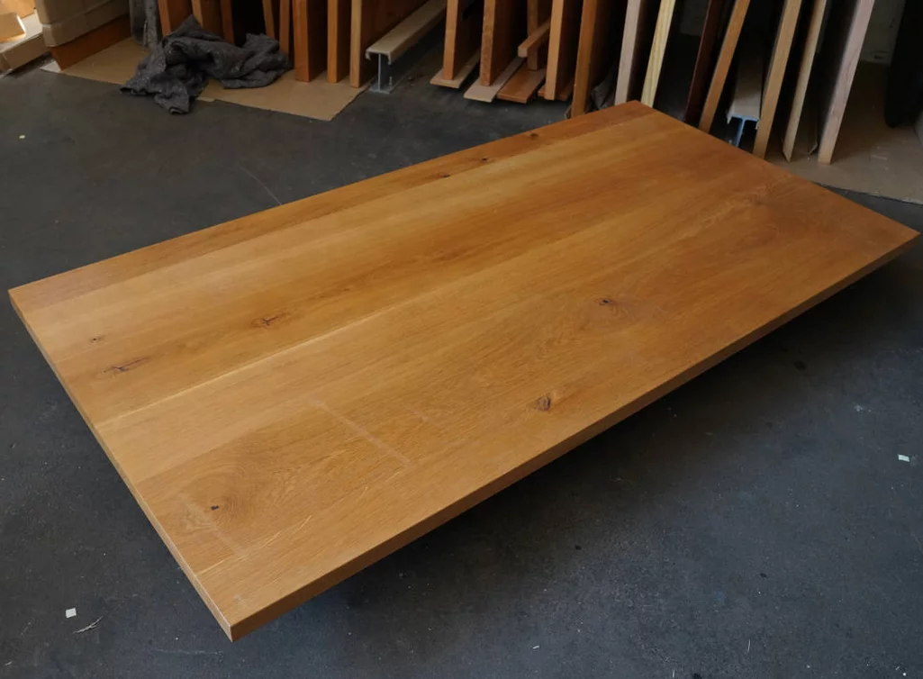 Massive Eiche Tischplatte 200 × 100 cm mit natur geölter Oberfläche und leichtem Astanteil