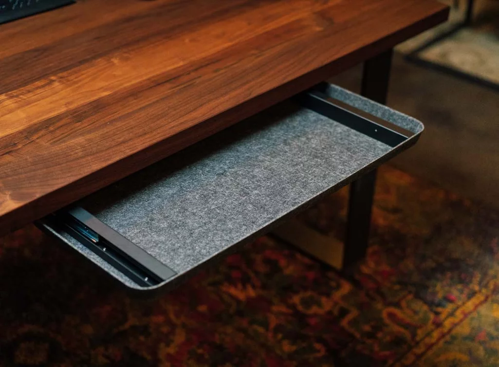 Schreibtisch Schublade aus recyceltem Filz und leichtem Metall