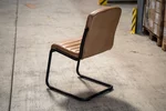 Moderner Stuhl im Industriedesign gefertigt